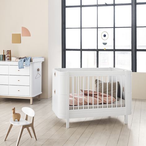 Oliver Furniture Baby- und Kinderbett Wood Mini+ Weiß inkl. Umbauset Juniorbett 