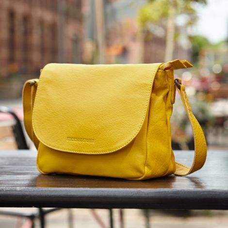 Sticks and Stones Ledertasche Columbia Yellow Washed 