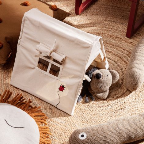 ferm LIVING Mini-Zelt für Puppen Ladybird bestickt Natural 